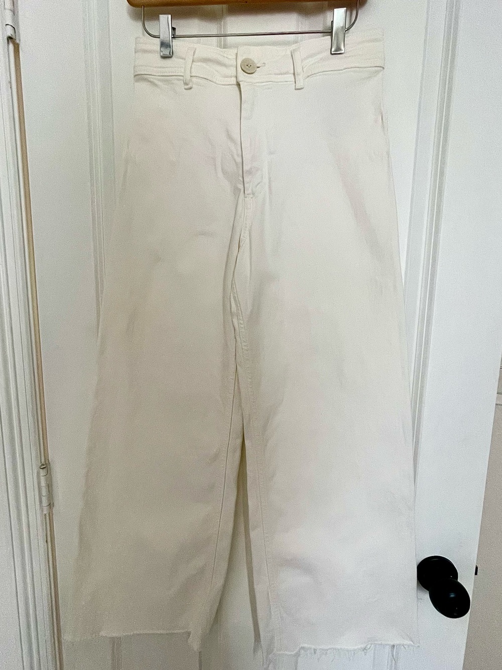 Zara High Waist Wide-Leg Raw Hem White Jeans